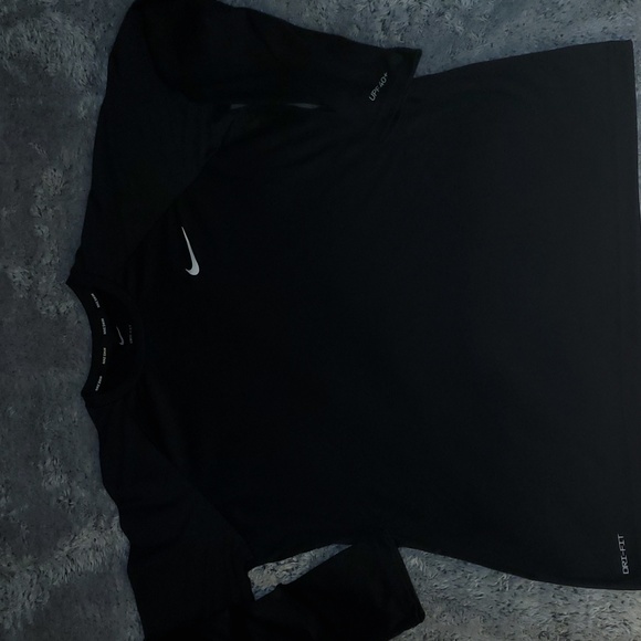 Nike dri-fit long sleeve - Picture 1 of 3